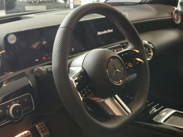 MERCEDES-BENZ A 180 Star Edition  