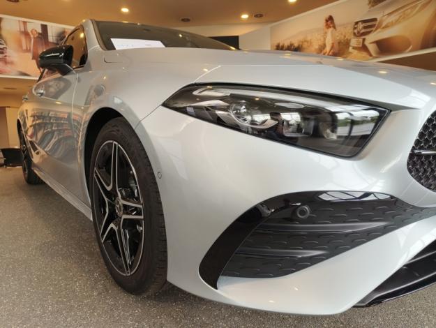 MERCEDES-BENZ A 180 Star Edition  