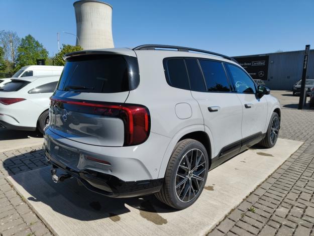 MERCEDES-BENZ GLB 250 + AMG Line  