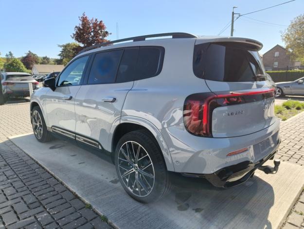 MERCEDES-BENZ GLB 250 + AMG Line  