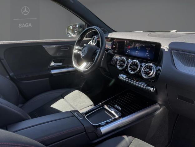 MERCEDES-BENZ GLA 180 d AMG Pack Night Toit Pano  