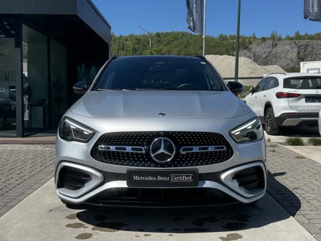 MERCEDES-BENZ GLA 180 d AMG Pack Night Toit Pano  