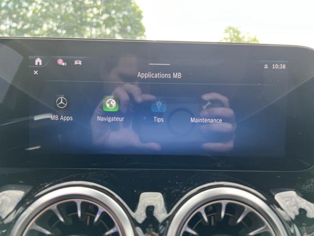 MERCEDES-BENZ GLA 