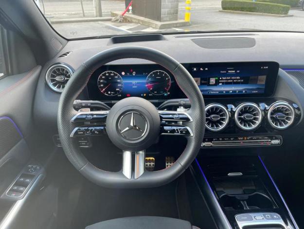 MERCEDES-BENZ GLA-Klasse GLA 180 Off-Roader