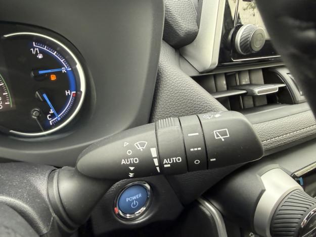 TOYOTA RAV4 Hybride 2WD Dynamic Navi Business  218