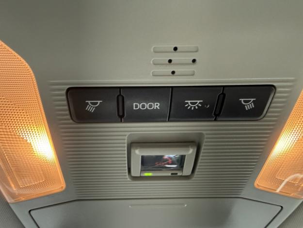 TOYOTA RAV4 Hybride 2WD Dynamic Navi Business  218