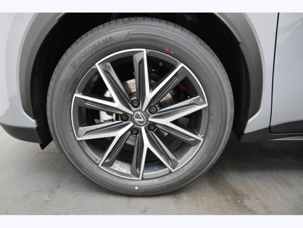 LEXUS LBX 1.5 136H 2WD Emotion  LBX HYBRIDE 2WD EMOTION PACK TECH MY26