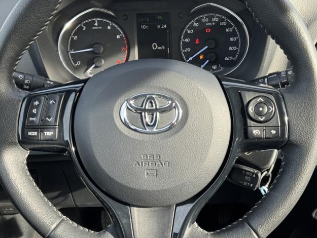TOYOTA Yaris France Connect  1.0 69 ch 
