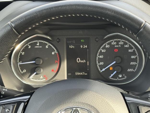 TOYOTA Yaris France Connect  1.0 69 ch 