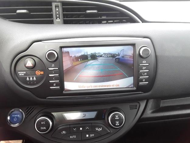 TOYOTA Yaris 1.5 VVT-I HYBRID Collection Nav Pano MY18  