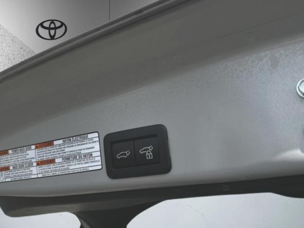 TOYOTA Yaris Cross Hybrid 2WD Trail   