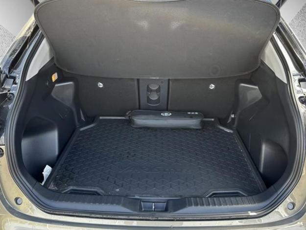 TOYOTA Yaris Cross Hybrid 2WD Collection   