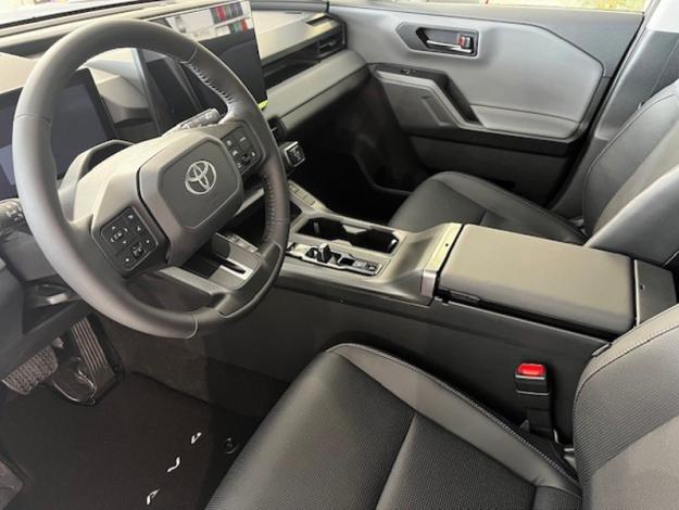 TOYOTA RAV4 Hybride 2WD 185ch Lounge NG  RAV4 HYBRID 183CH 2WD LOUNGE NG VD