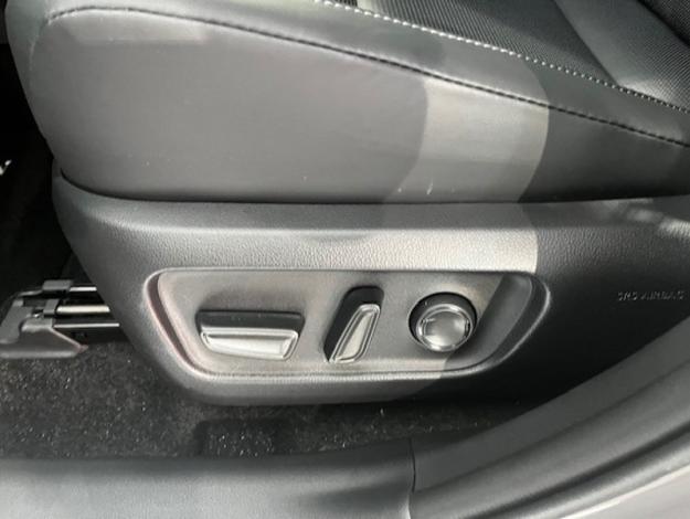 TOYOTA RAV4 Hybride 2WD 185ch Lounge NG  RAV4 HYBRID 183CH 2WD LOUNGE NG VD