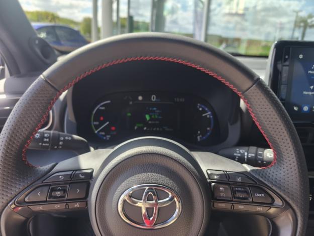 TOYOTA Yaris Cross 1.5 HYBRID 116H GR SPORT AUTO  