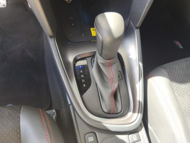 TOYOTA Yaris Cross 1.5 HYBRID 116H GR SPORT AUTO  