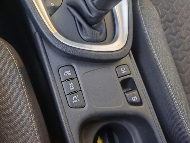 TOYOTA Yaris Cross 1.5 HYBRID 116H DYNAMIC AUTO  