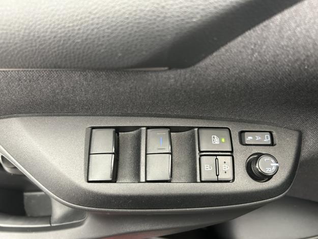 TOYOTA Yaris  116h Design  PACK CONFORT