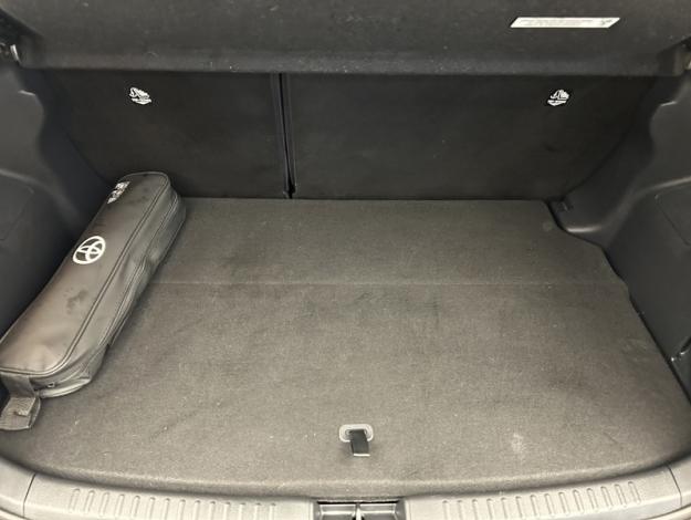TOYOTA Yaris 116h Design  PACK CONFORT
