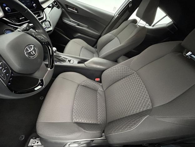 TOYOTA C-HR 1.8 Hybride 122 Dynamic   