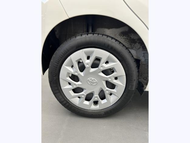 TOYOTA Aygo 1.0 VVT-i x-play  