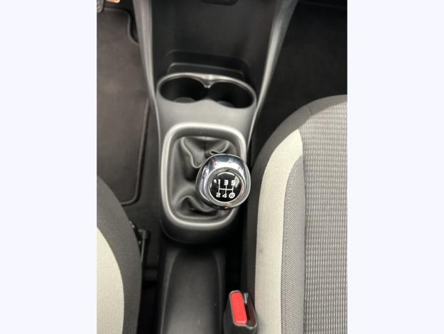 TOYOTA Aygo 1.0 VVT-i x-play  