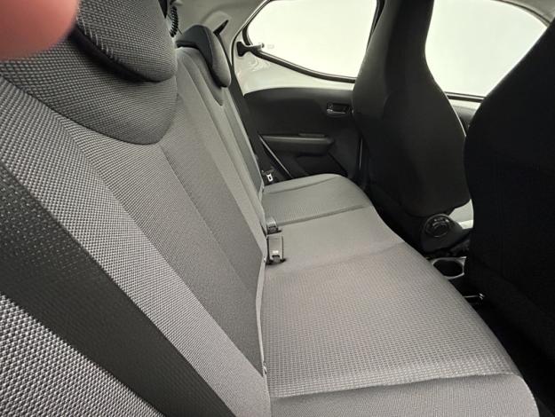 TOYOTA Aygo 1.0 VVT-i x-play  