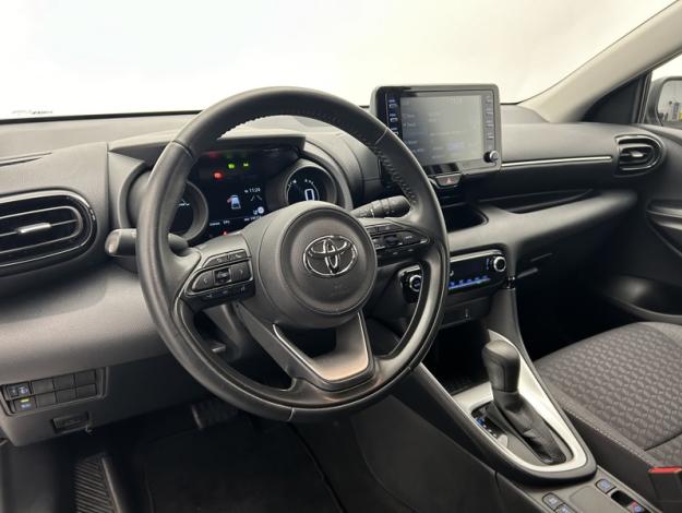 TOYOTA Yaris 116h Design  PACK CONFORT
