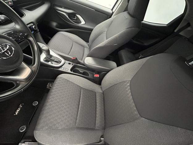 TOYOTA Yaris 116h Design  PACK CONFORT