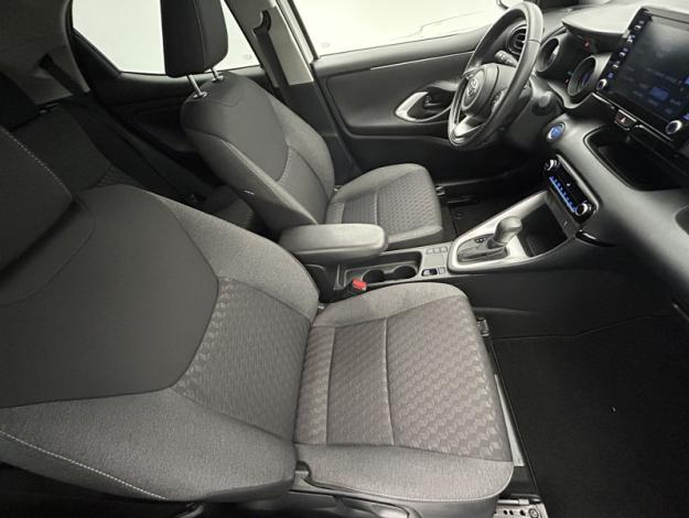 TOYOTA Yaris 116h Design  PACK CONFORT