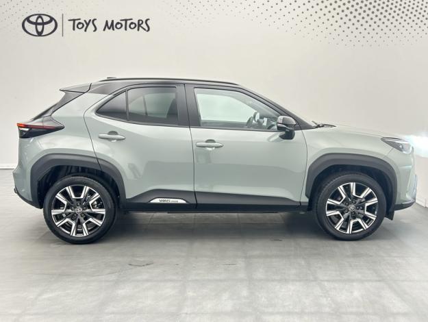 TOYOTA Yaris Cross 1.5 130H PREMIERE    