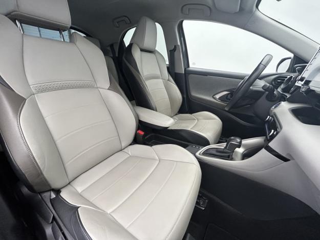 TOYOTA Yaris 116h Iconic  PACK TECHNO 
