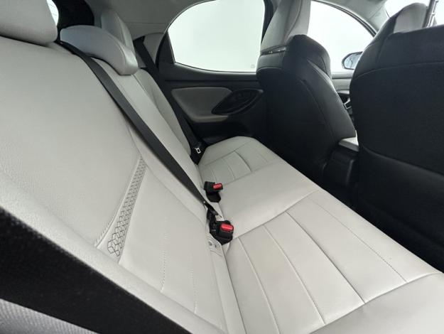 TOYOTA Yaris 116h Iconic  PACK TECHNO 