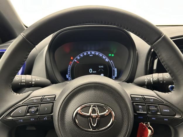 TOYOTA Aygo X 1.0 S-CVT 72 Design  
