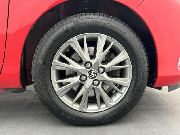 TOYOTA Yaris 1.5 VVT-I Dynamic  100H