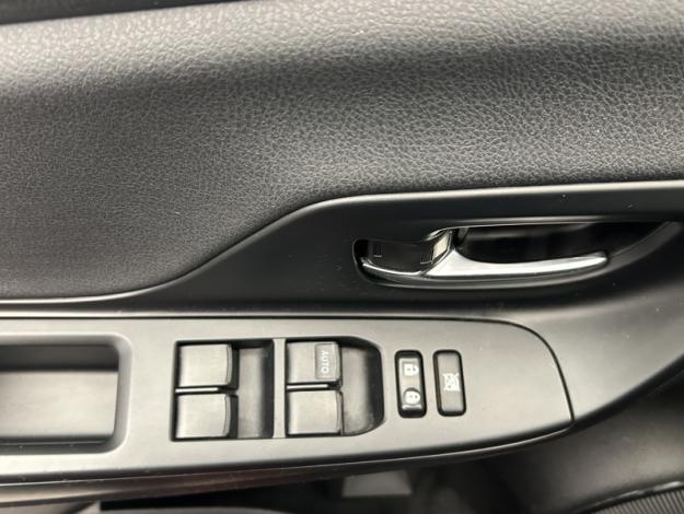 TOYOTA Yaris 1.5 VVT-I Dynamic  100H