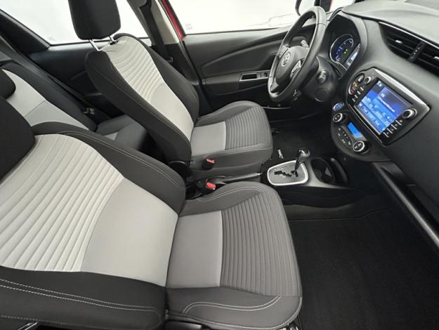 TOYOTA Yaris 1.5 VVT-I Dynamic  100H