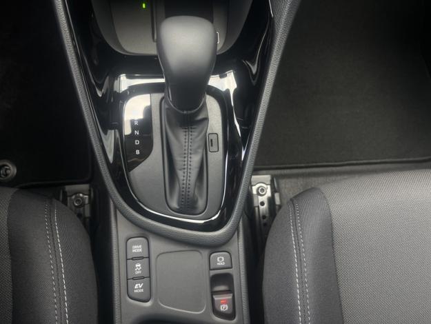 TOYOTA Yaris Hybride 116h Design  YARIS HYBRIDE 116H DESIGN PACK MY26