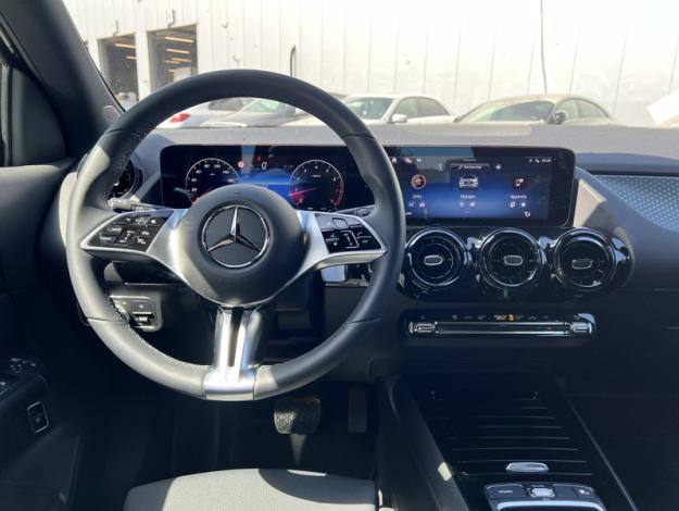 MERCEDES-BENZ GLA 180 Style Edition   