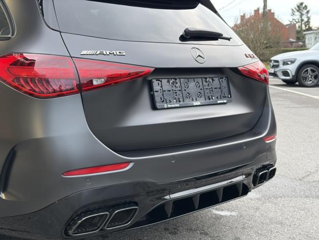 MERCEDES-BENZ C 63 AMG se Performance Pack Carbone Pano  