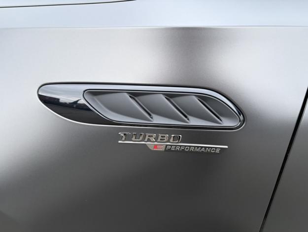 MERCEDES-BENZ C 63 AMG se Performance Pack Carbone Pano  