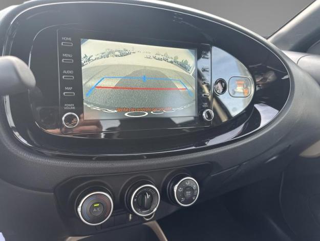 TOYOTA Aygo X 1.0 VVT-i 72 Design  