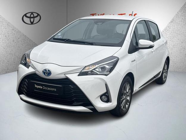TOYOTA Yaris 100h Dynamic   