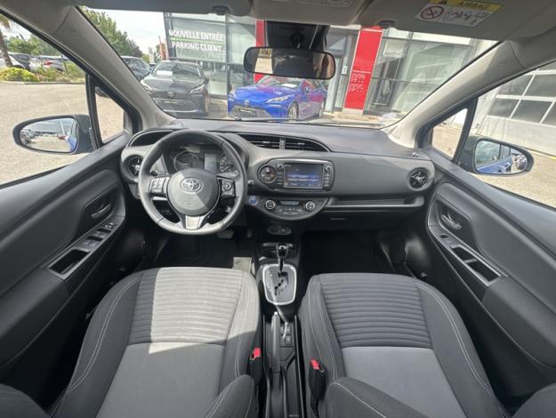 TOYOTA Yaris 100h Dynamic  