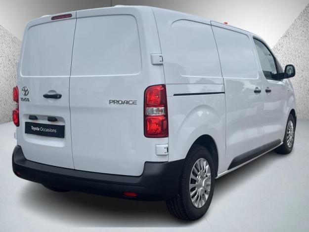 TOYOTA Proace 1.5 D MEDIUM 120 D-4D BUSINESS  