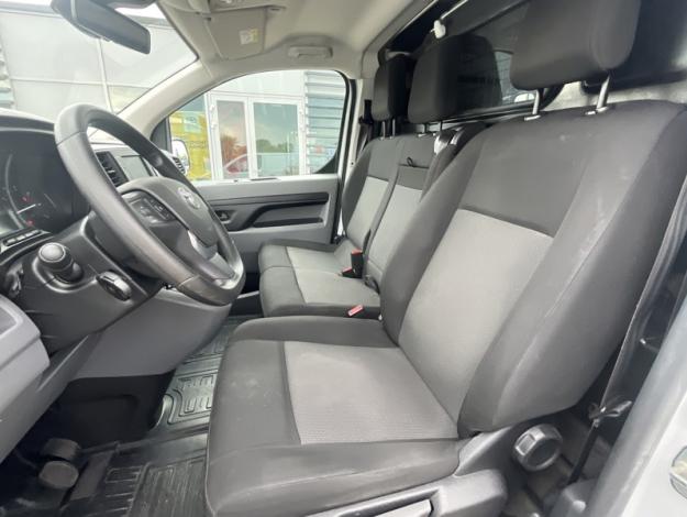 TOYOTA Proace 1.5 D MEDIUM 120 D-4D BUSINESS  