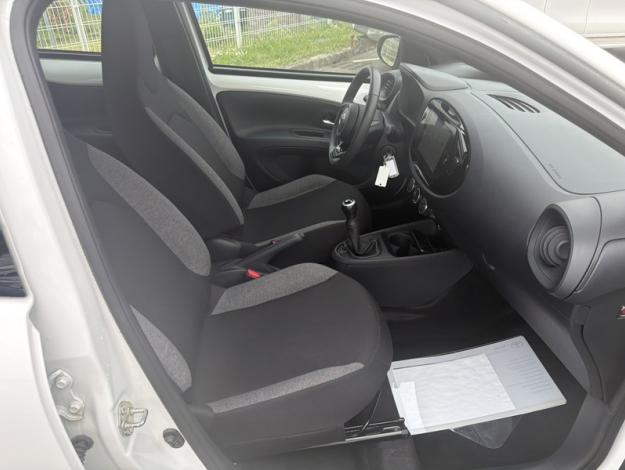 TOYOTA Aygo X 1.0 VVT-i 72 Dynamic  