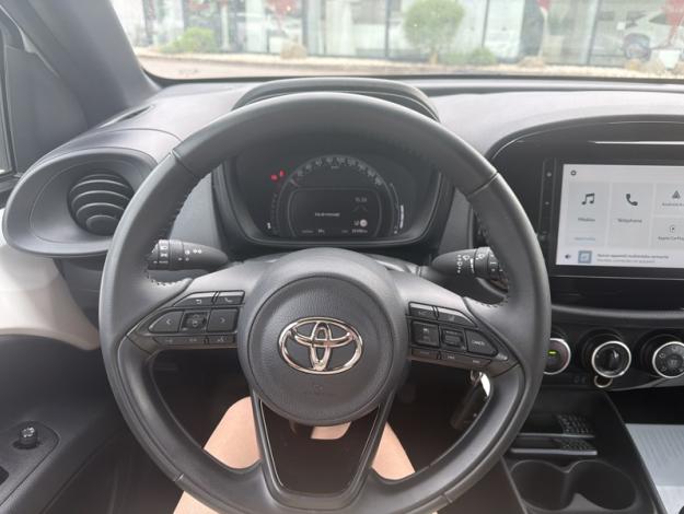 TOYOTA Aygo X 1.0 VVT-i 72 Dynamic  