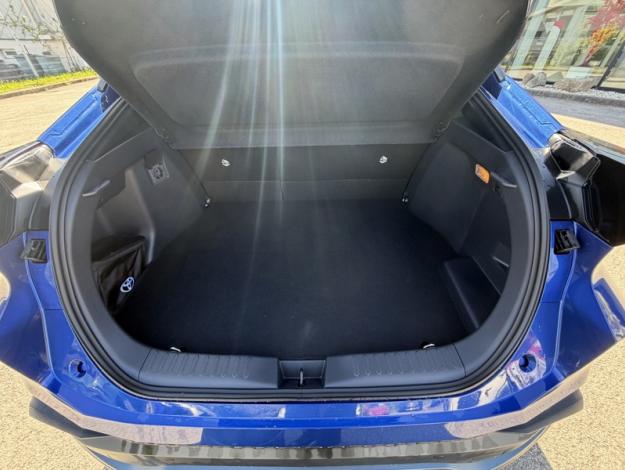 TOYOTA C-HR 2.0 PHEV 225 Design  C HR PHEV NG HYBRIDE RECHARGEABLE 225 DESIGN MY26