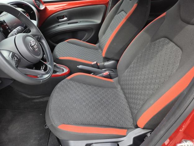 TOYOTA Aygo X 1.0 VVT-i 72 Design   